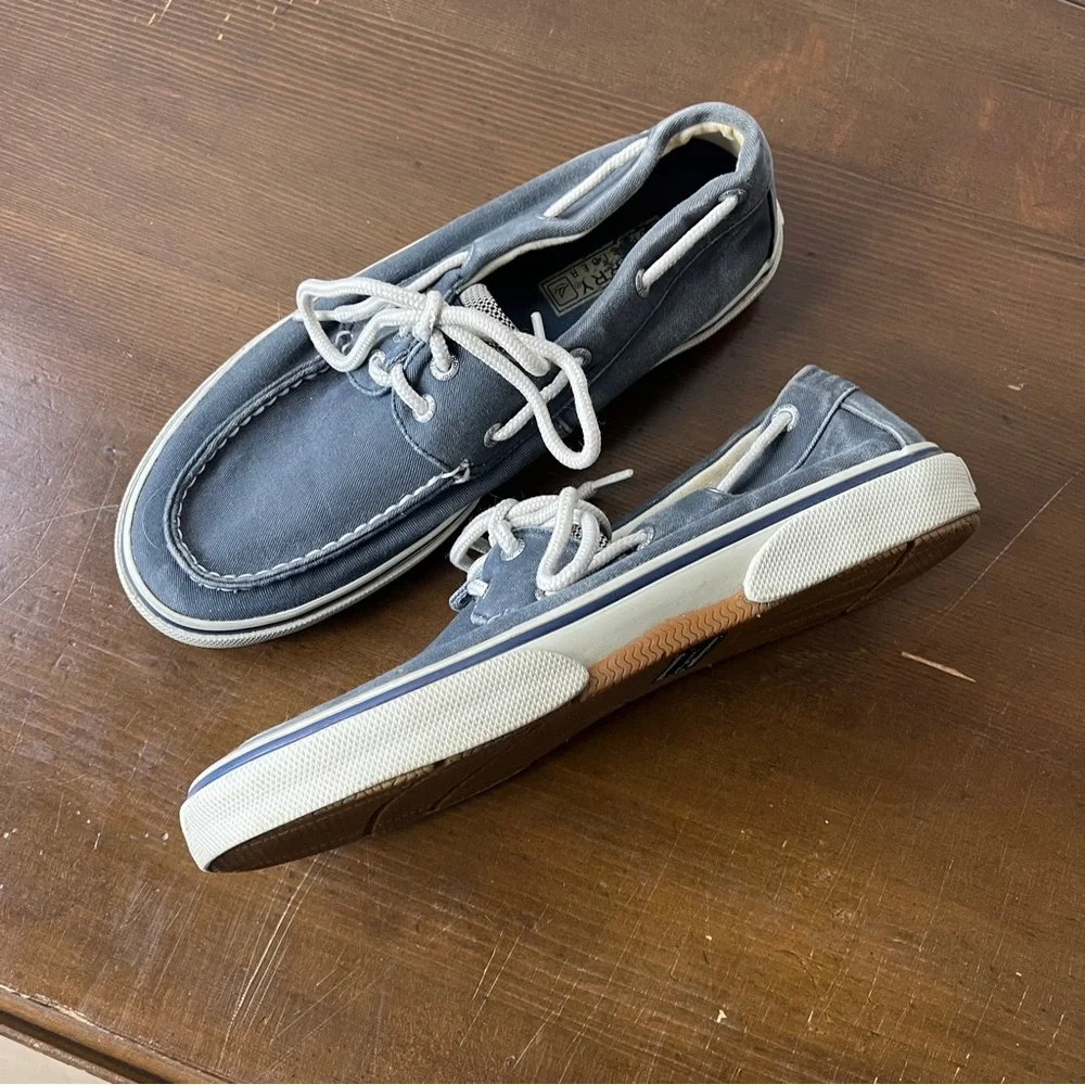 Sperry Gray Boat Shoes with Moccasin Toe and Slip-On Design
